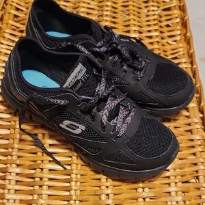 Skechers Women's Black Mesh Sneakers